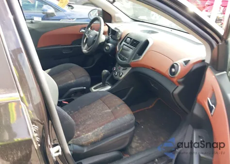 2014 Chevrolet Sonic Lt из США, поврежденный, VIN 1G1JC6SB0E4122413